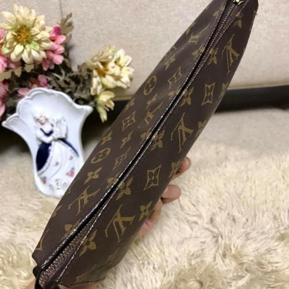 Sake Closed! Toiletry 26 - Picture 4 of 16